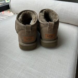 Women's UGG Classic Ultra Mini Boots